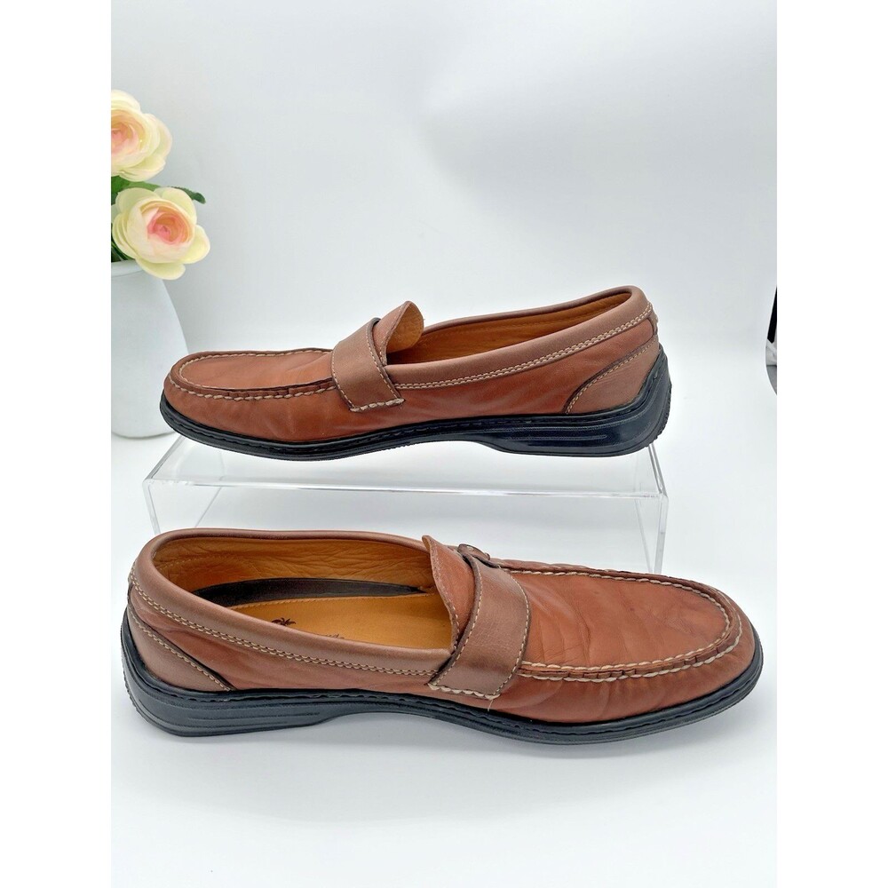 Tommy Bahama Men 10 Slip-On Boat Shoes Brown Leather Comfortable Lightweight - Picture 2 of 8